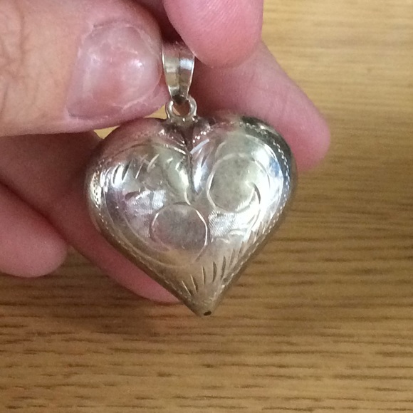 Sterling silver heart - Picture 1 of 3